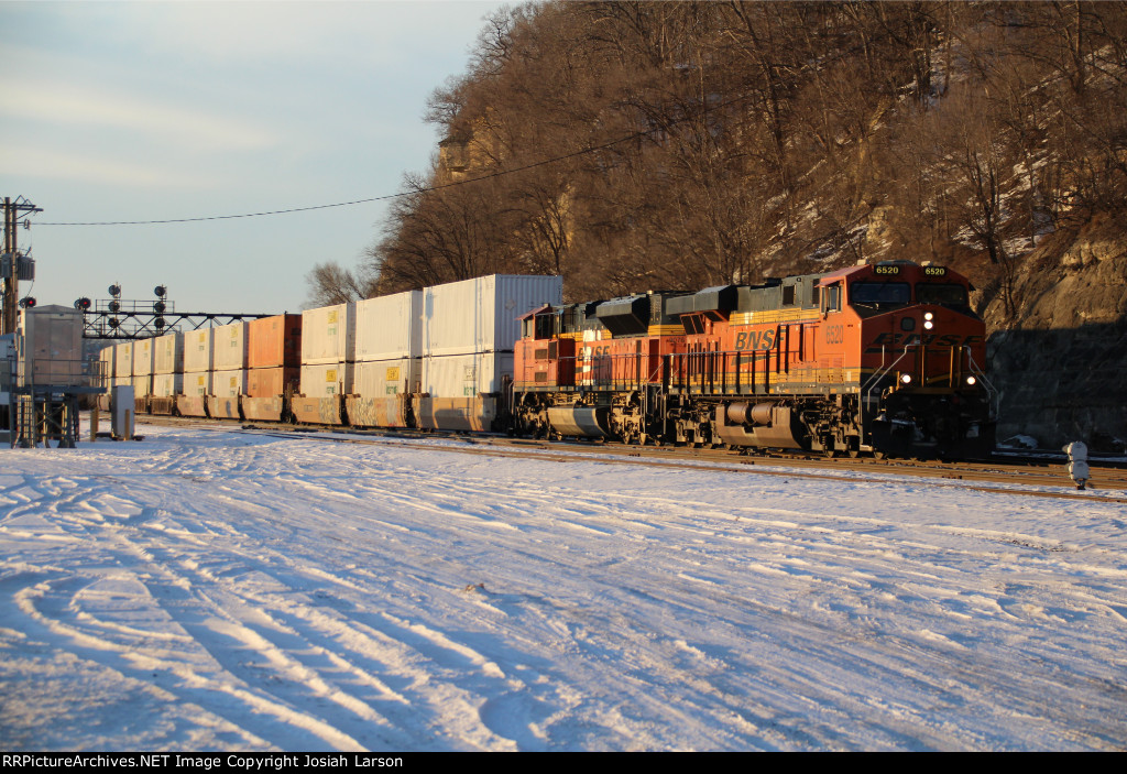 BNSF 6520 East